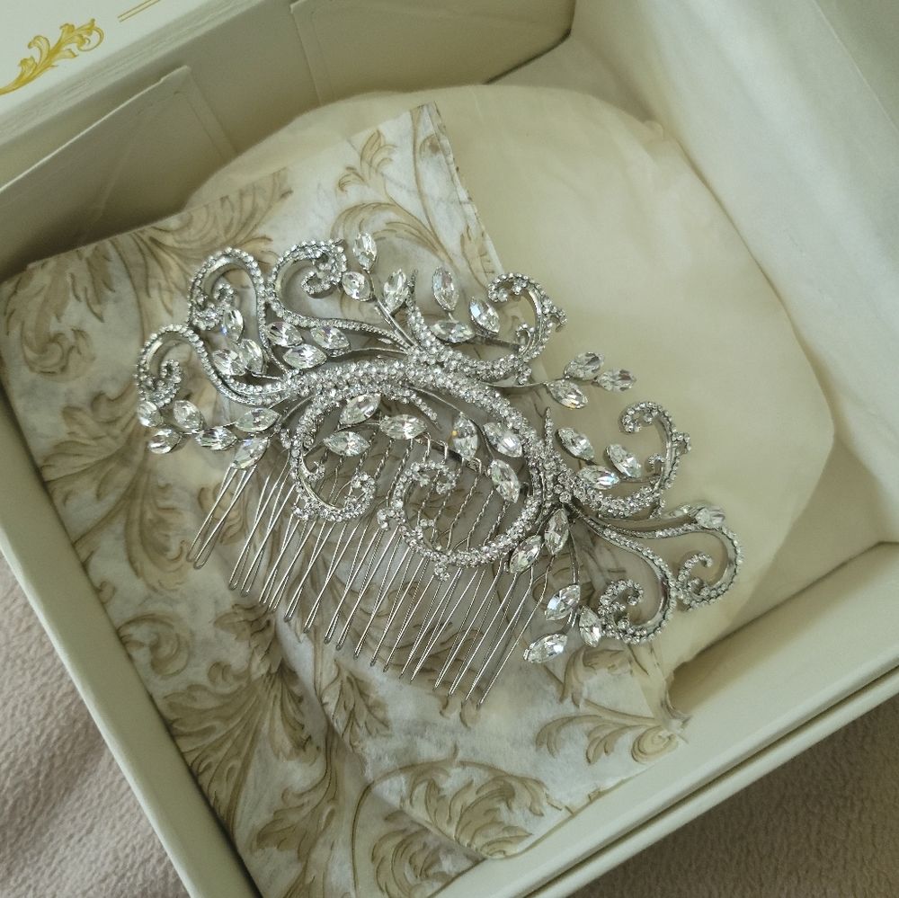 Bridal headpiece